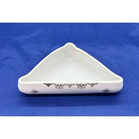 Vtg Porcelain Triangle Trinket Jewelry Box Courting Couple By Arnart Creation - Picture 6 of 9